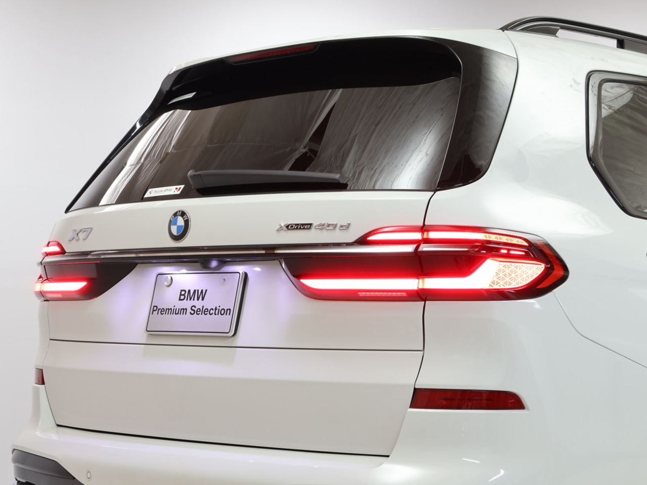 X7 xDrive40d RHD US