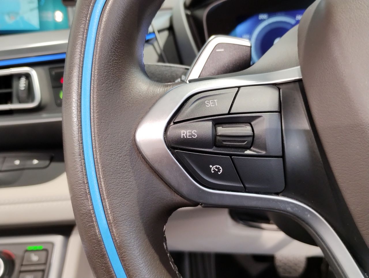 I15 i8 Roadster B38 1.5i