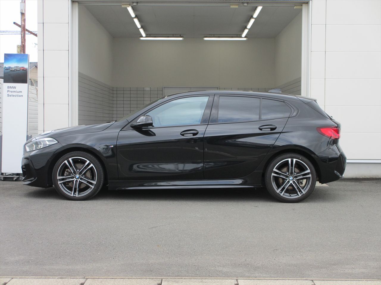 F40 118d Sports Hatch 5-door B47 2.0d