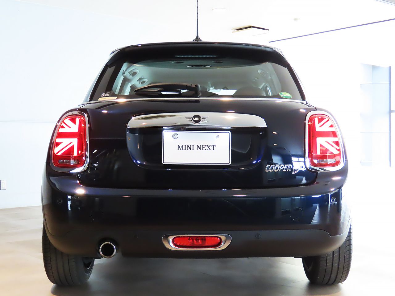 F55 COOPER D (AT)