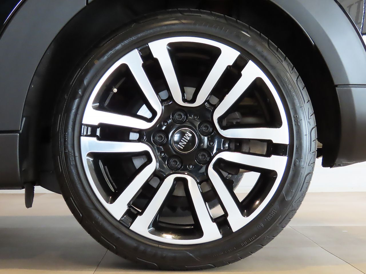 F55 COOPER S D(AT)