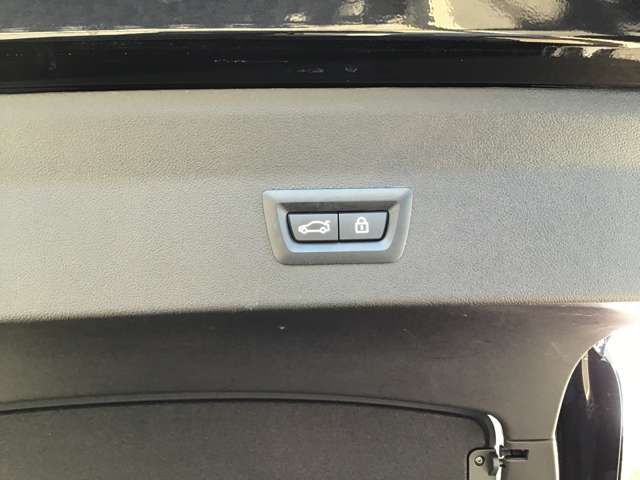 X4 M RHD