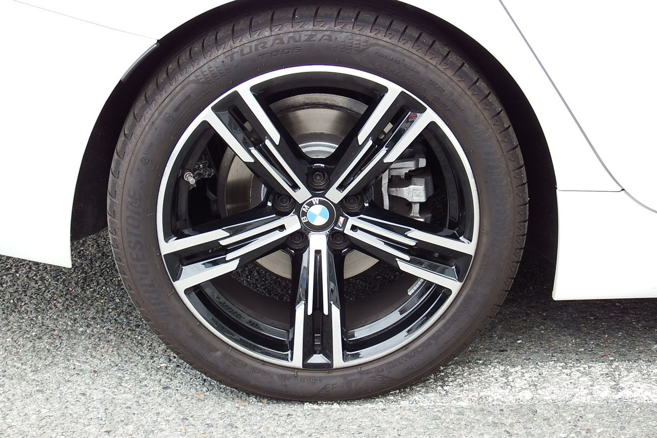 320d xDrive Berline RHD