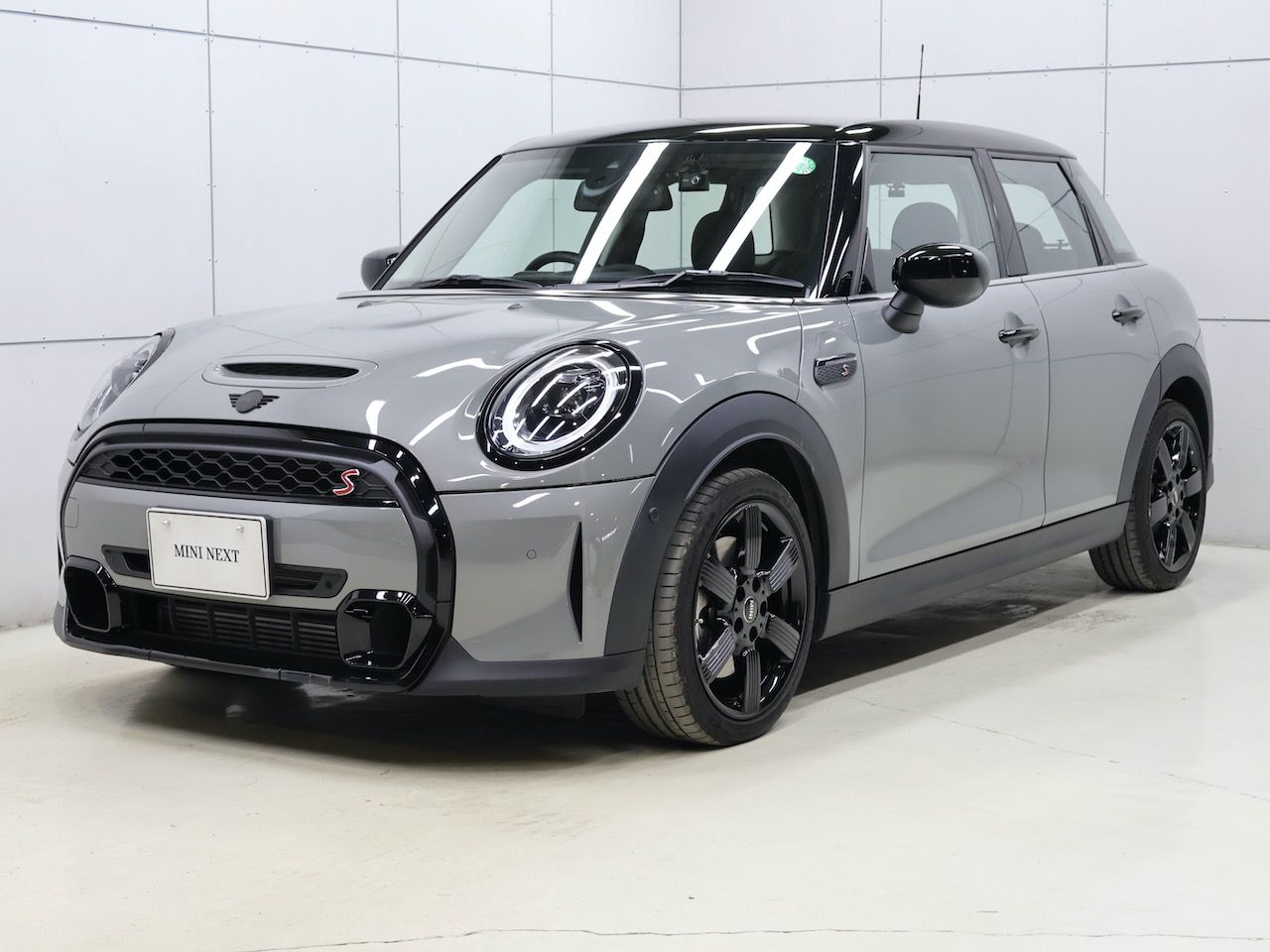 F55 CS
