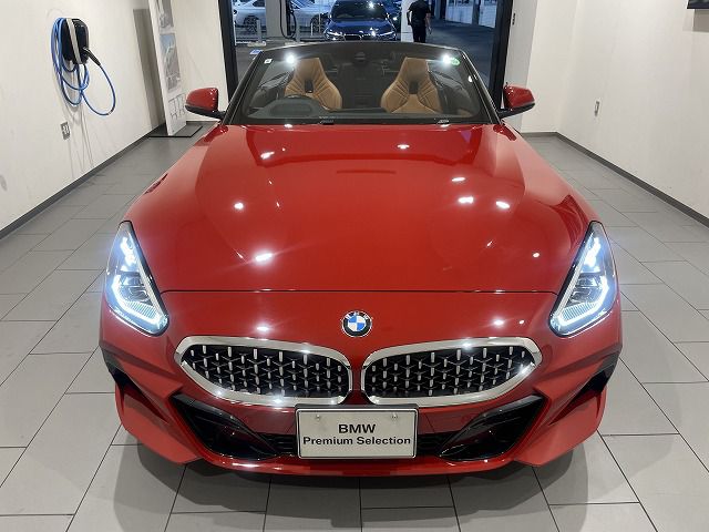 G29 z4 sDrive20i RHD