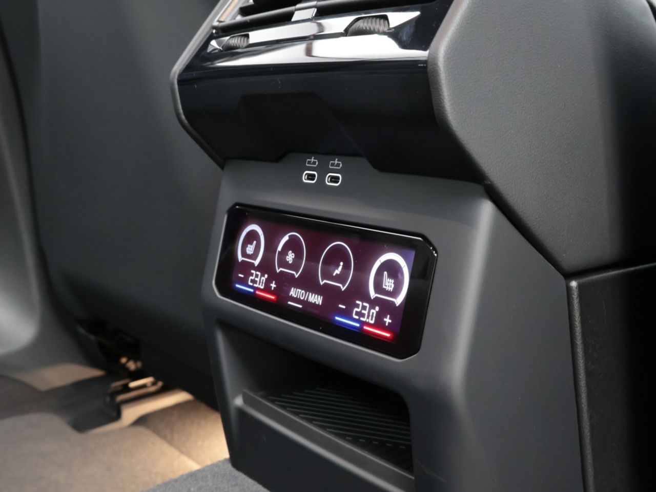 BMW i5 M60 xDrive Sedan RHD