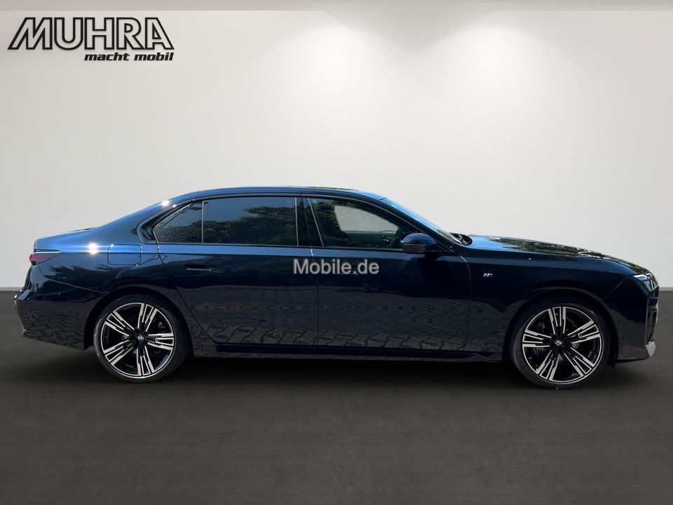 BMW 740
