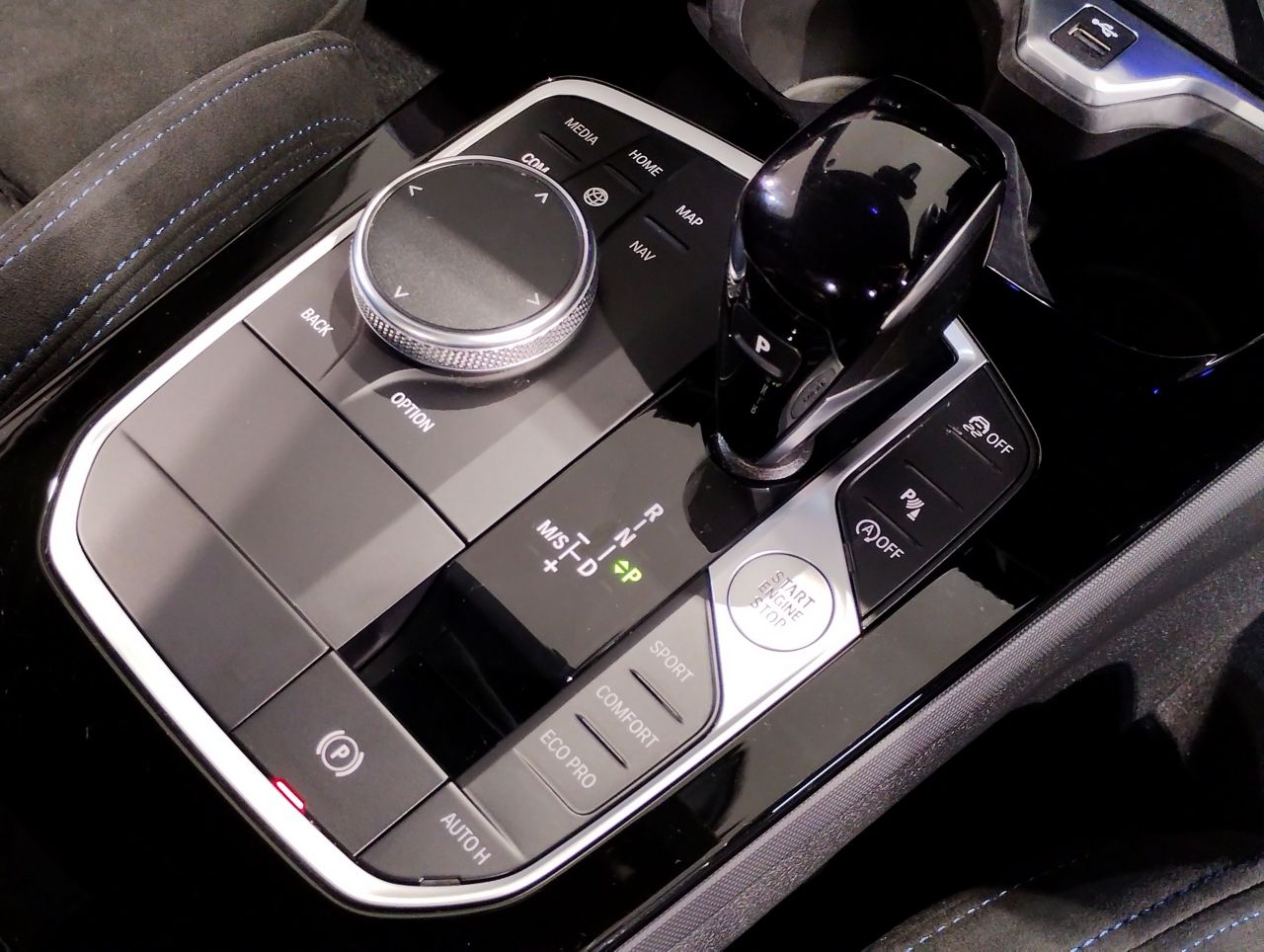 F4* **35i xDrive **** ***** B48 2.0i