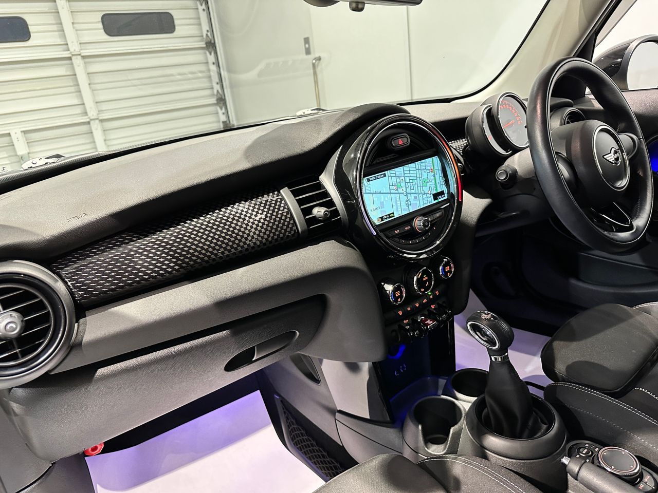 F55 COOPER S D(AT)