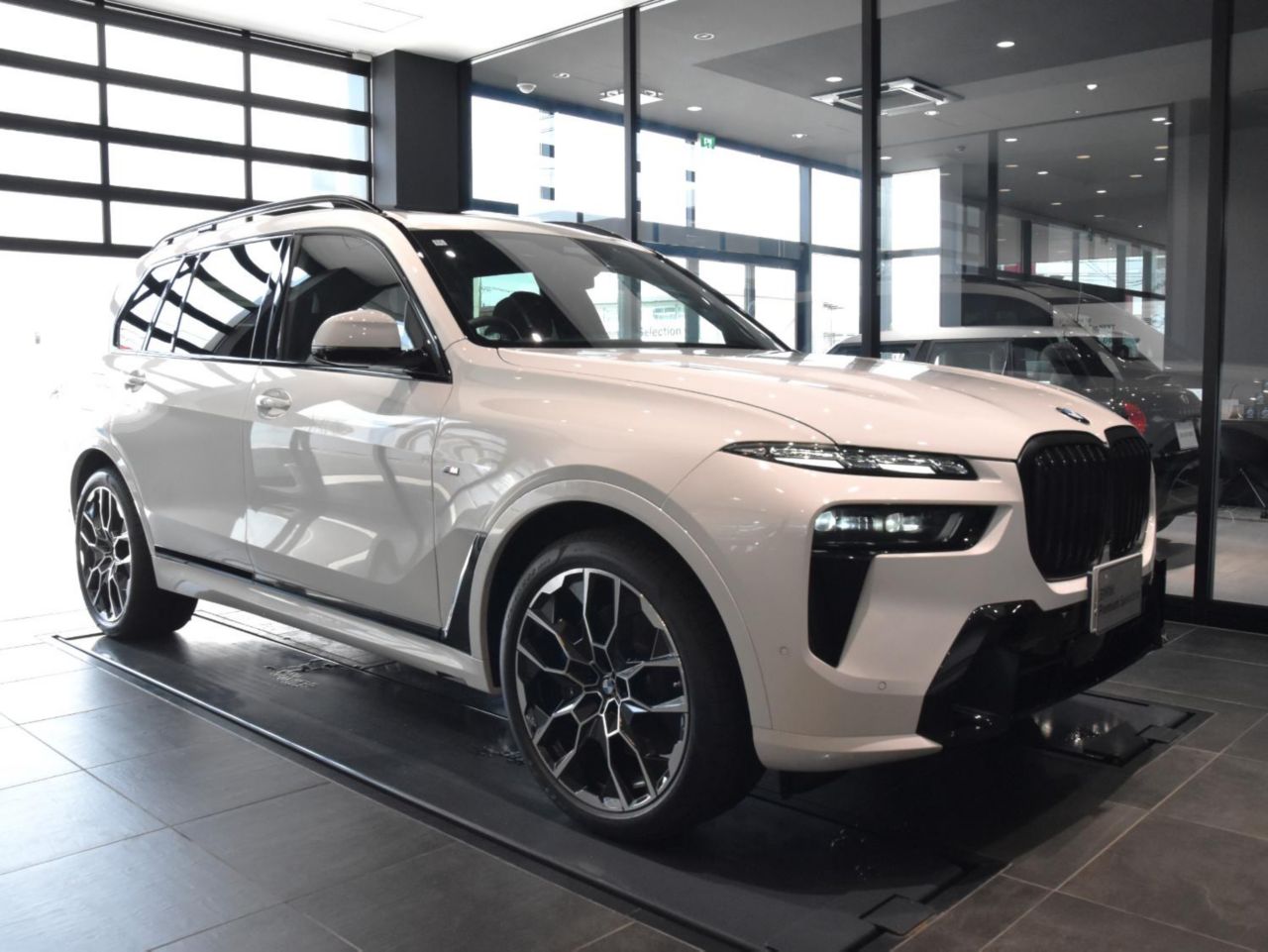 X7 xDrive40d RHD US