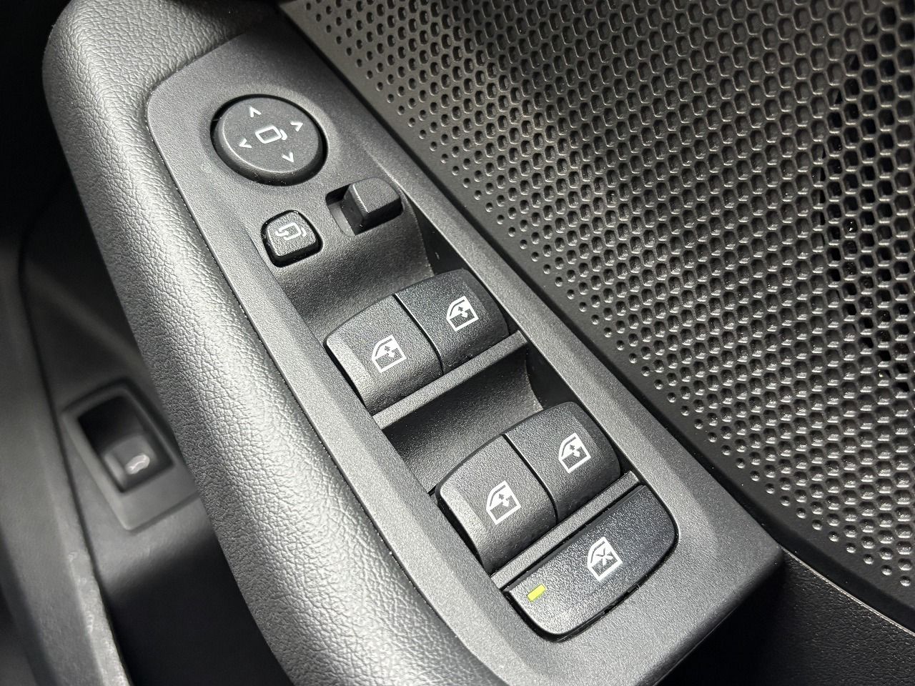 F40 118d Sports Hatch 5-door B47 2.0d