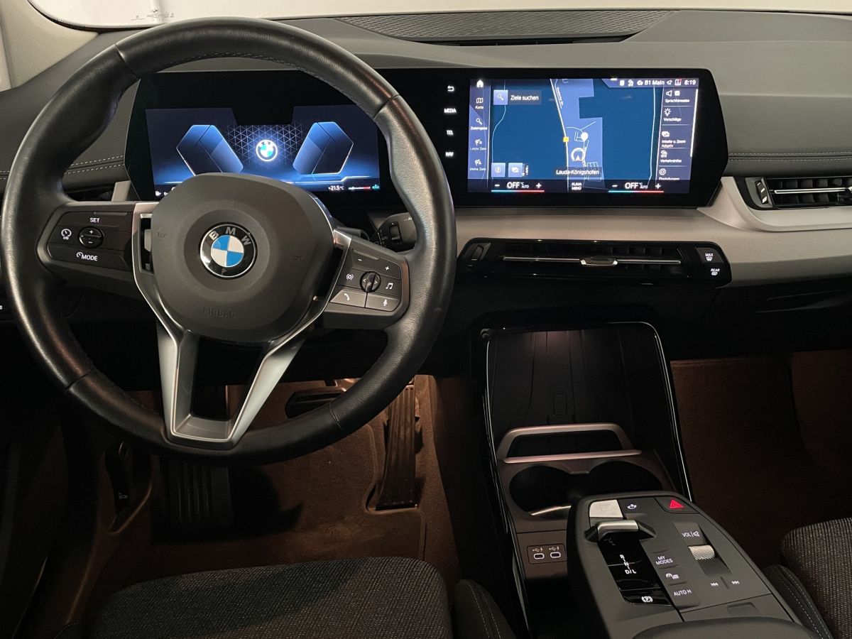 BMW 218