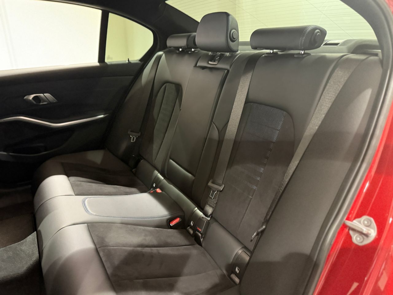320d xDrive Berline RHD