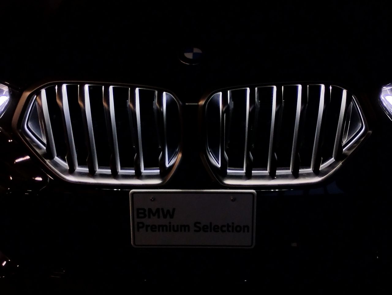 X* M50i RHD