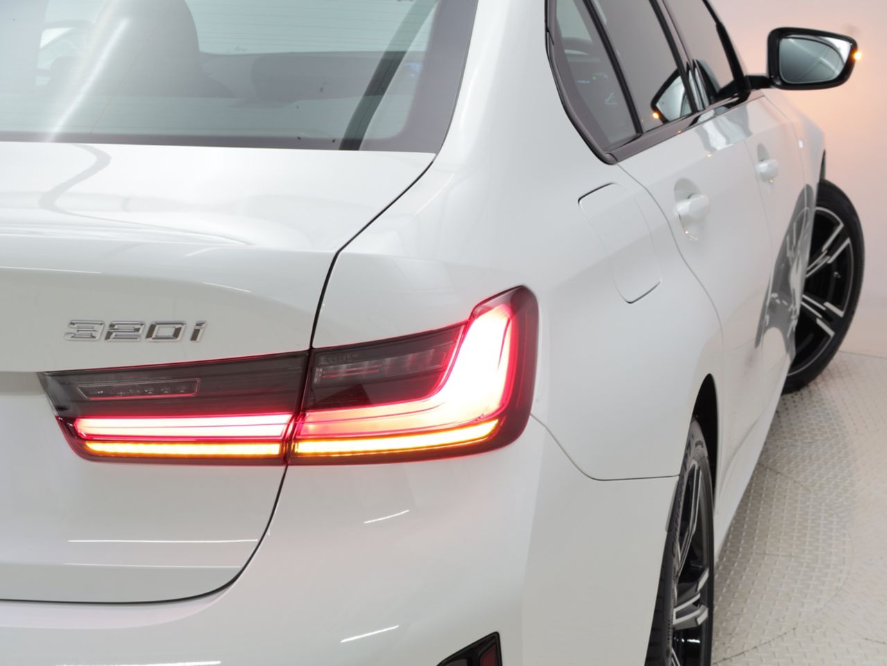 G20 320i Saloon LCI RHD MX