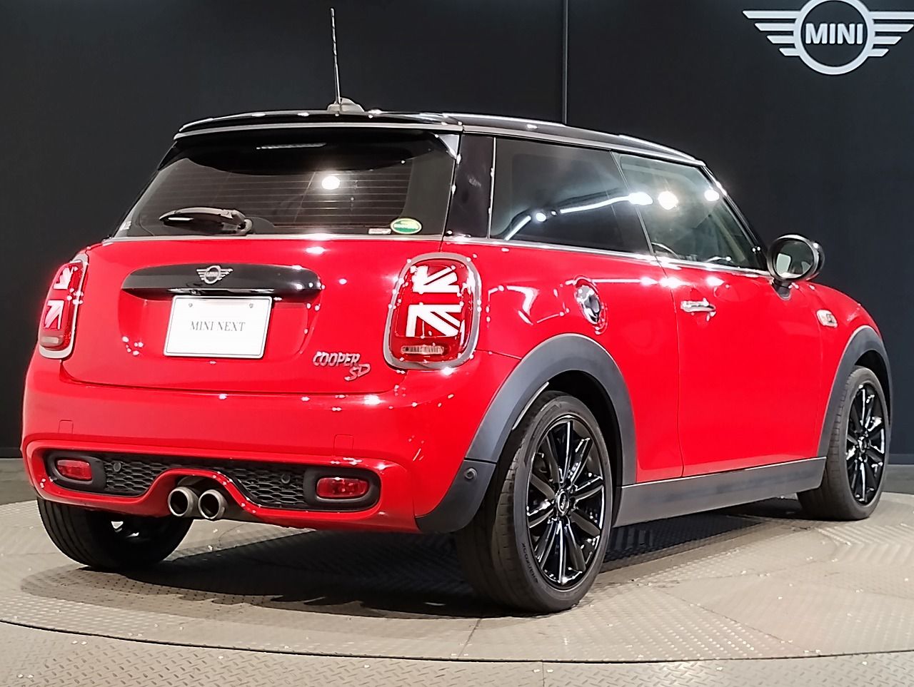 F56 COOPER S D(AT)