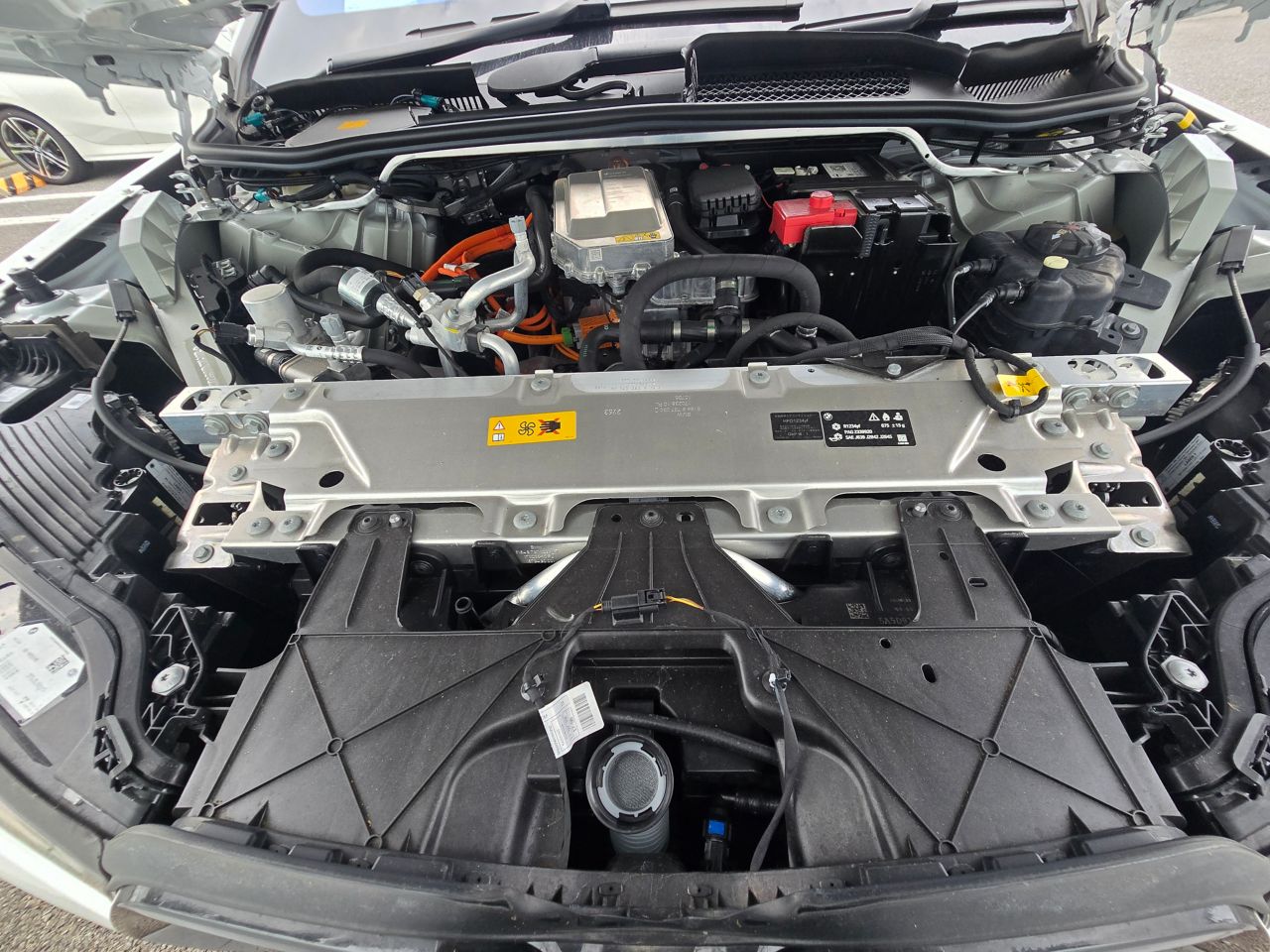 i20 iX xDrive40