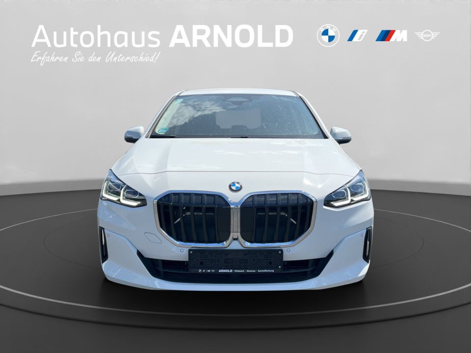 BMW 218