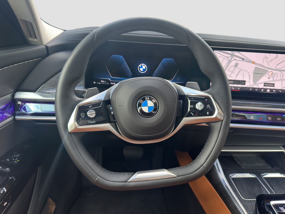 BMW 740