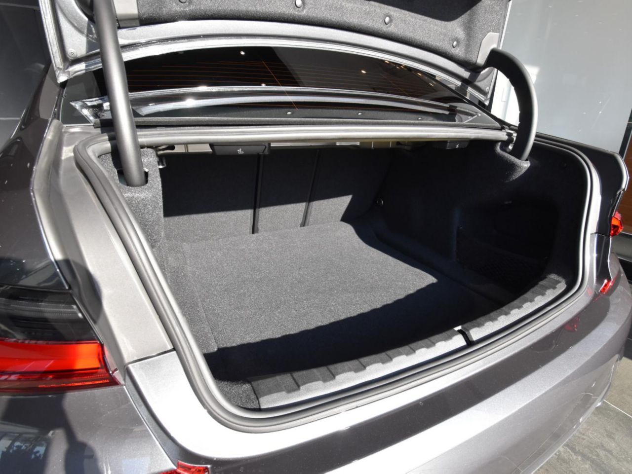 G20 M340i xDrive Saloon RHD