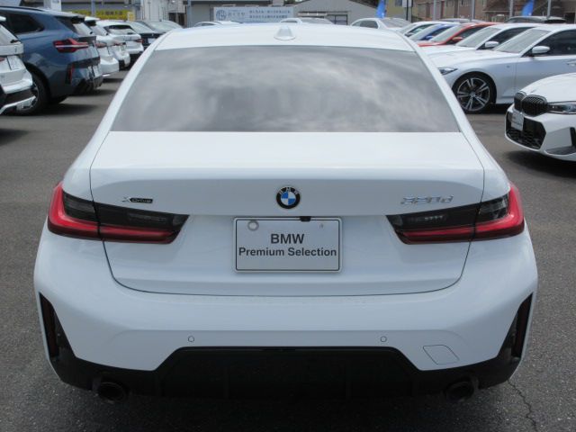 320d xDrive Berline RHD