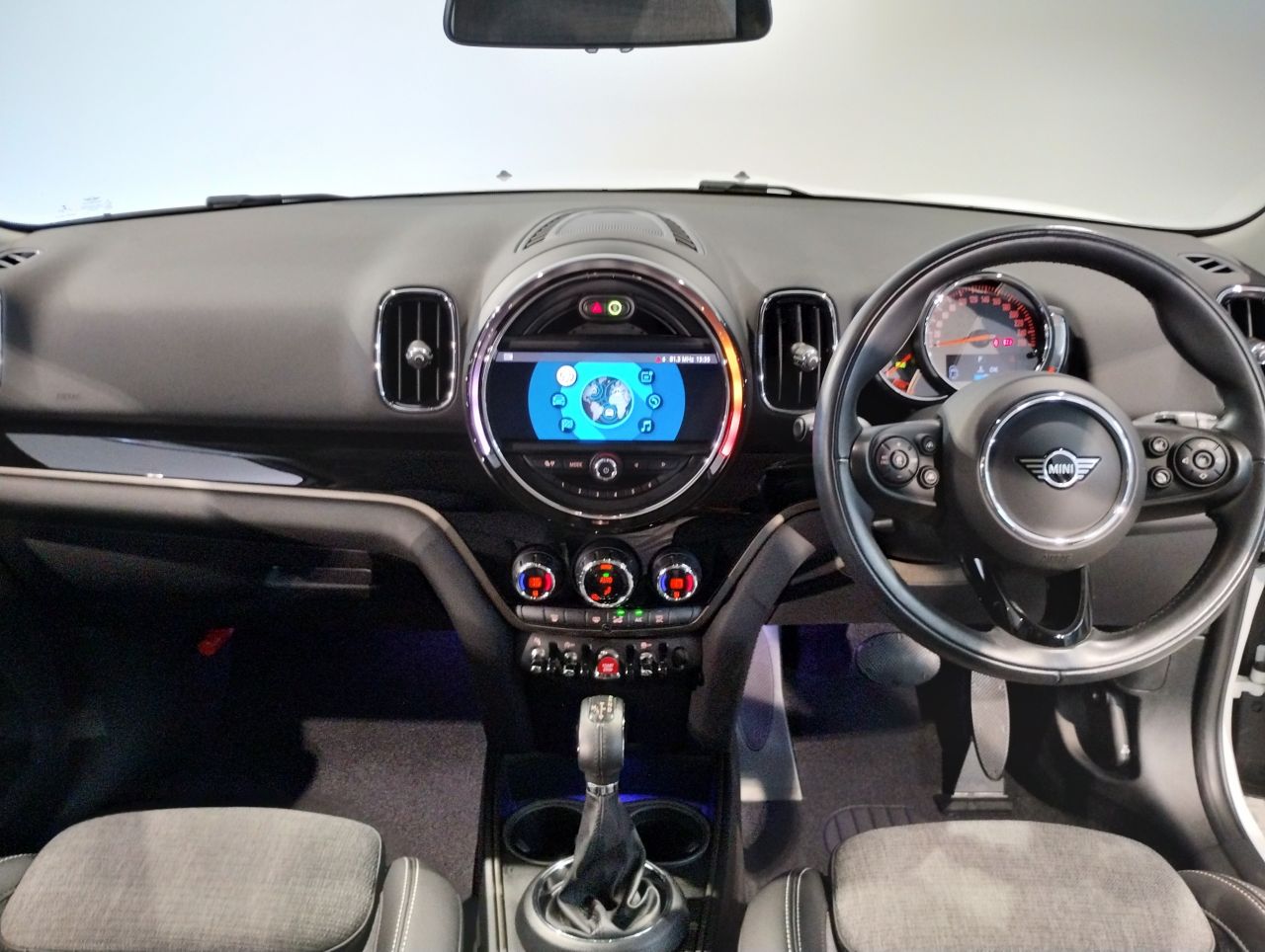 MINI CROSSOVER COOPER D
