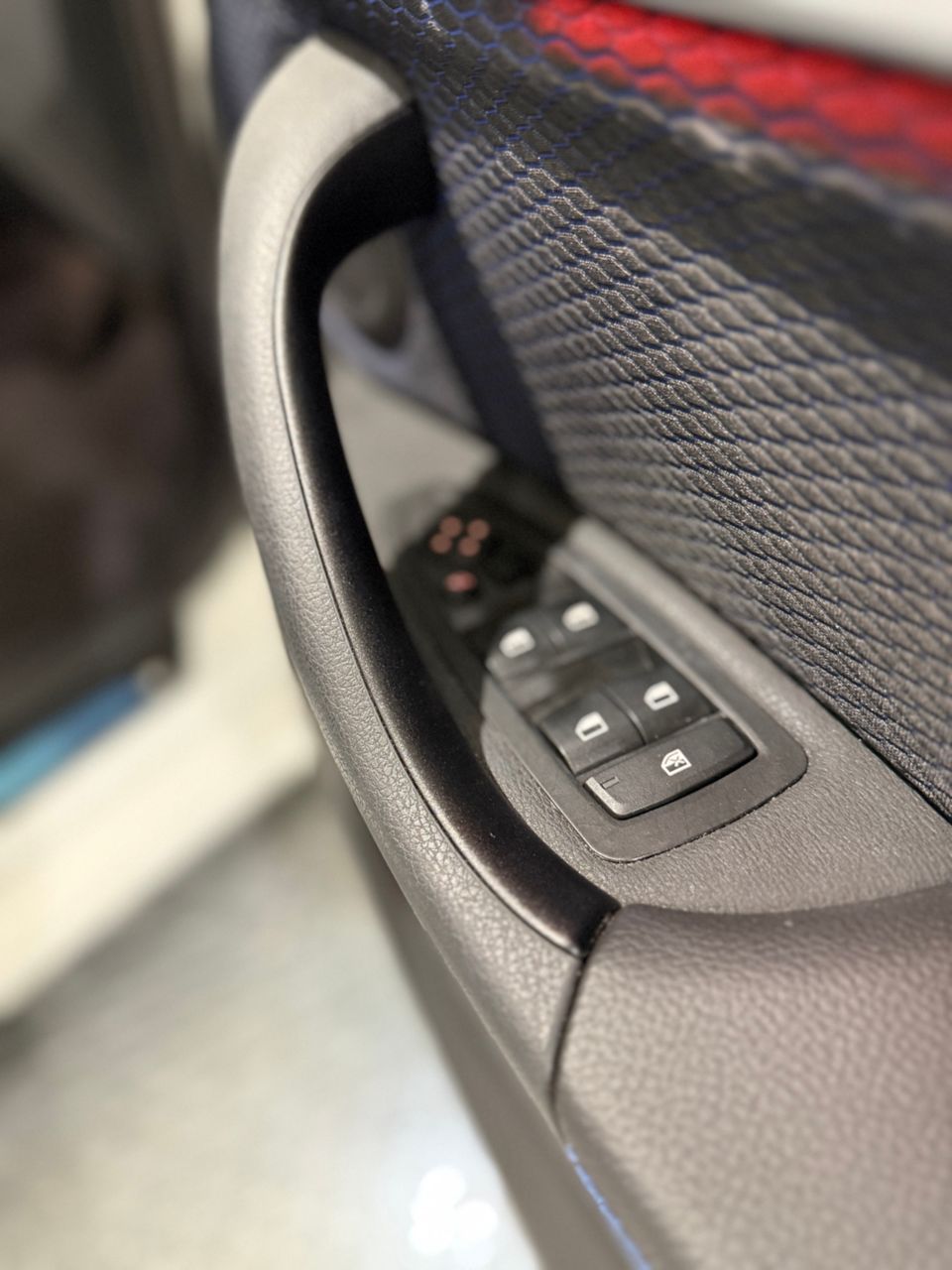 X1 sDrive18i RHD