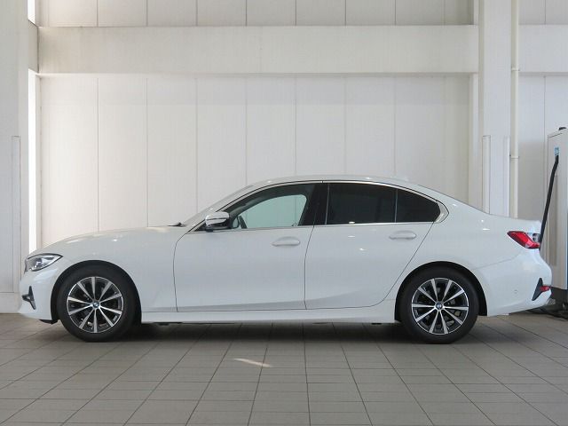 318i Berline RHD