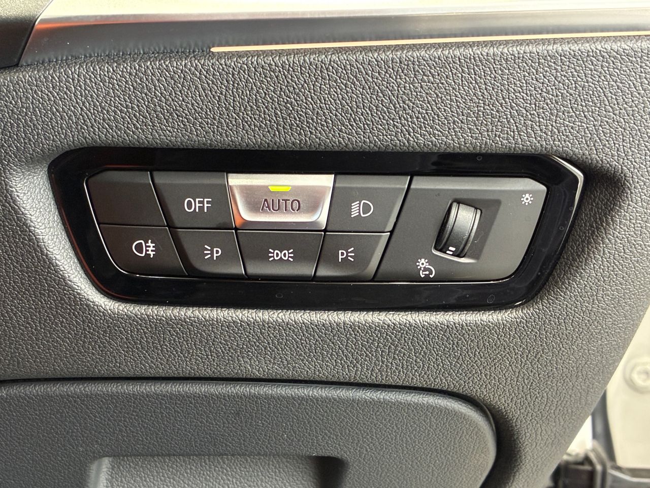 G83 M4 Competition M xDrive Competition RHD