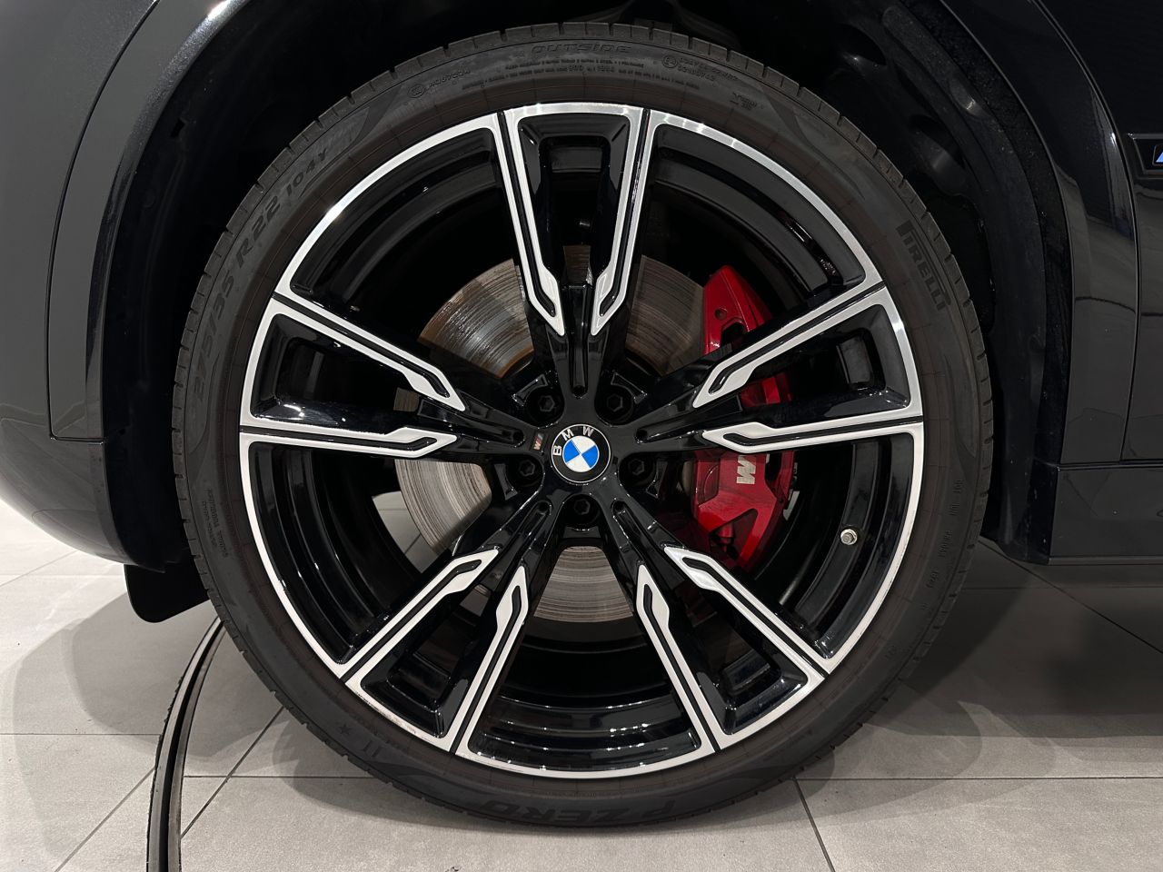 X6 M60i xDrive RHD