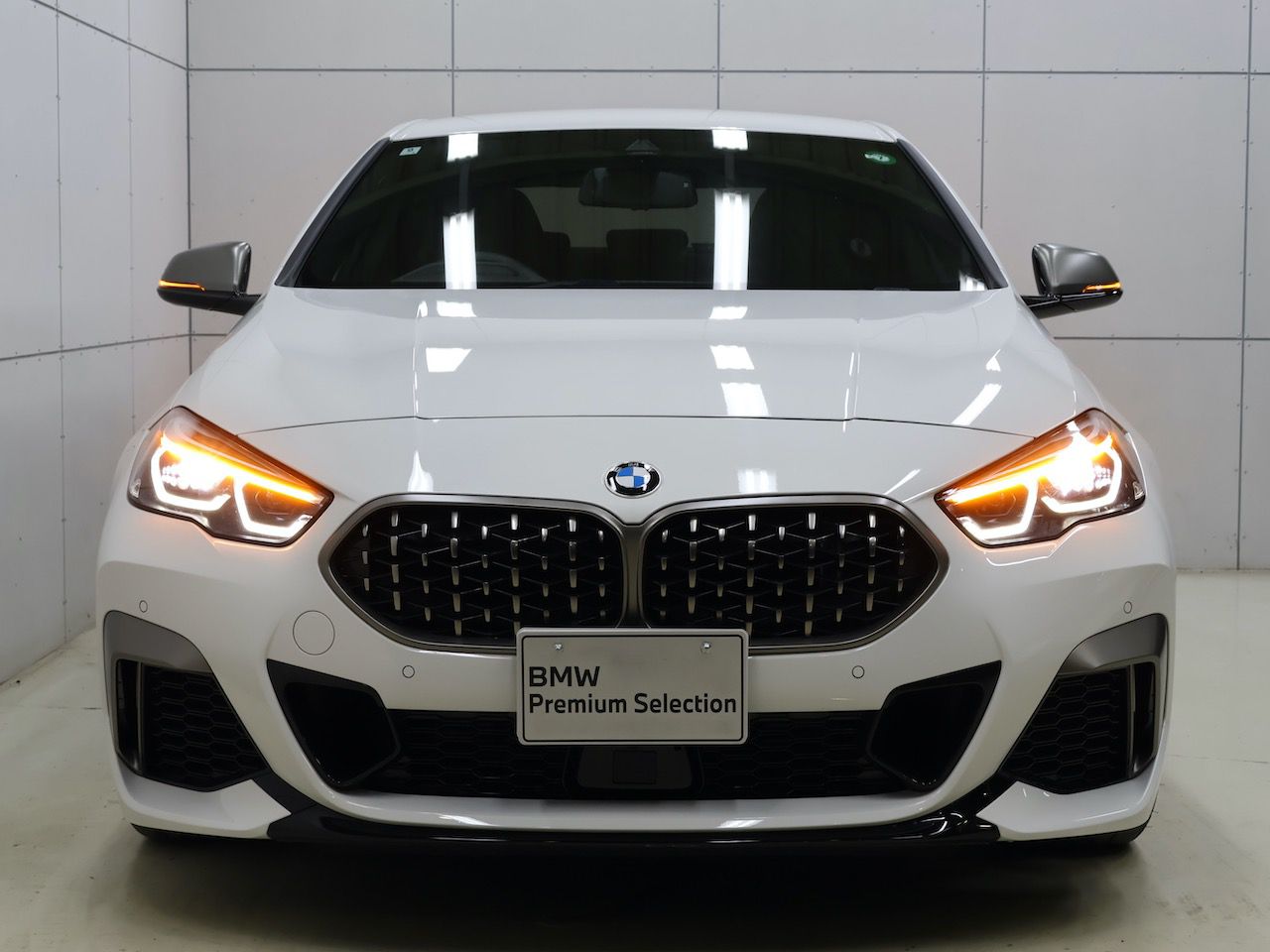 F4* **35i xDrive **** ***** B48 2.0i