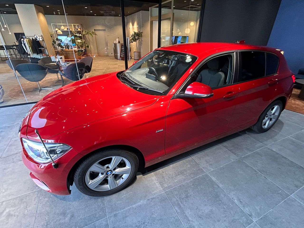 118 5DOOR RHD