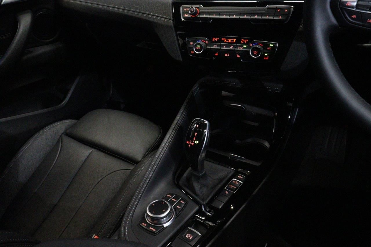 F39 X2 sDrive18i B38 1.5i SAC