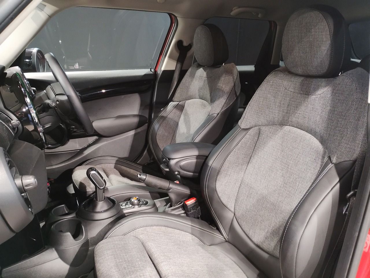 F55 MINI Cooper 5-Door Hatch LCI