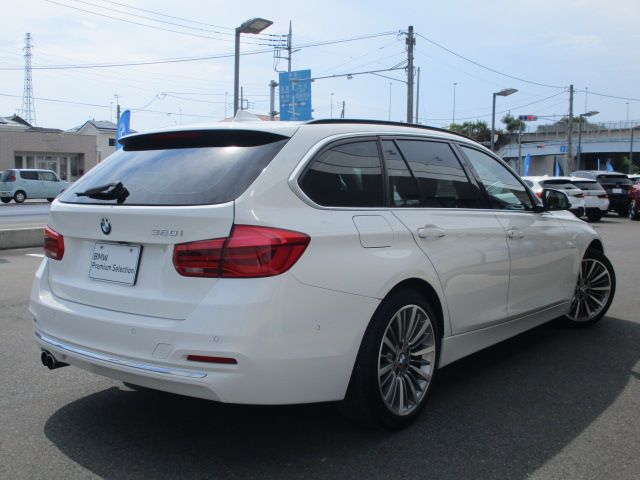 320I TOURING RHD