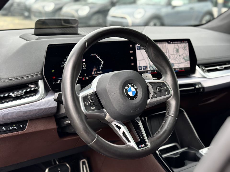 BMW 218