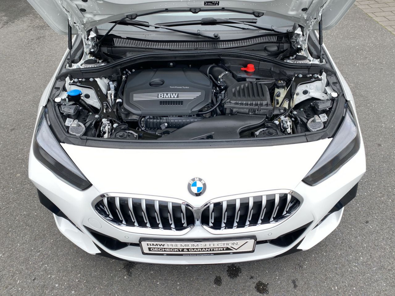 BMW 218