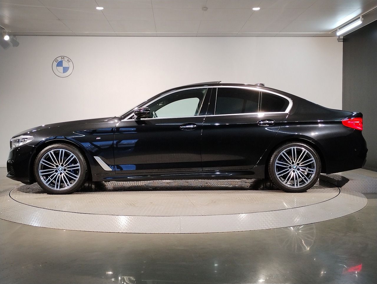 530I