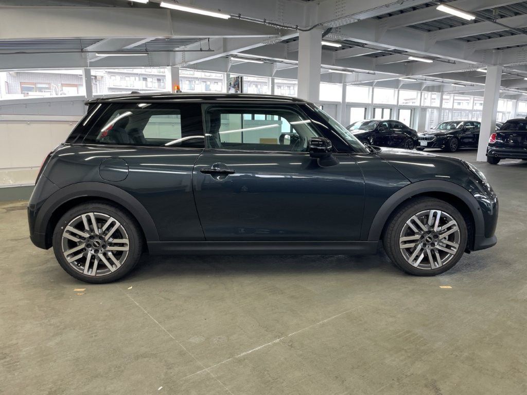F66 MINI Cooper C 3Dr