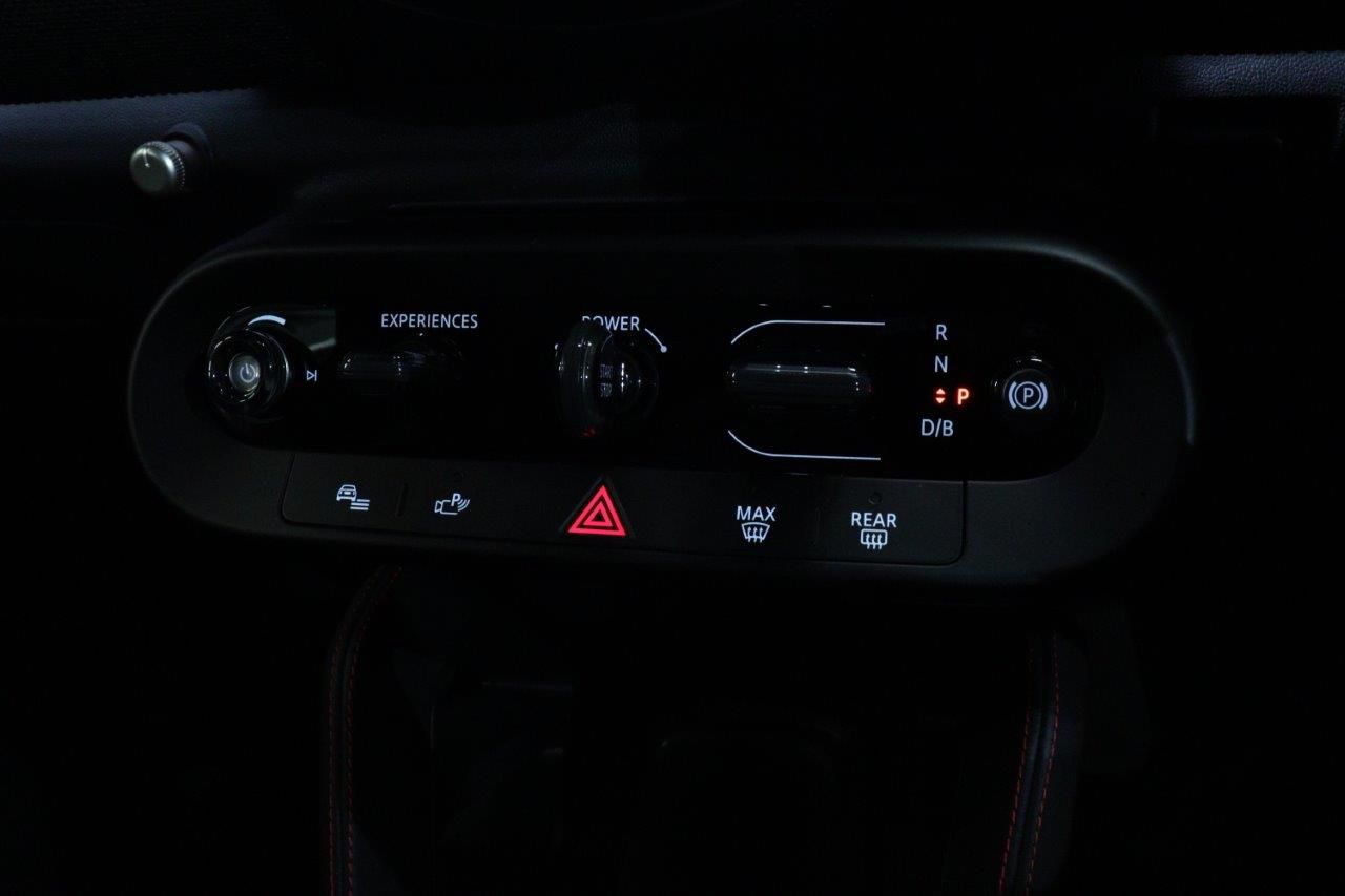 J01 MINI John Cooper Works Electric