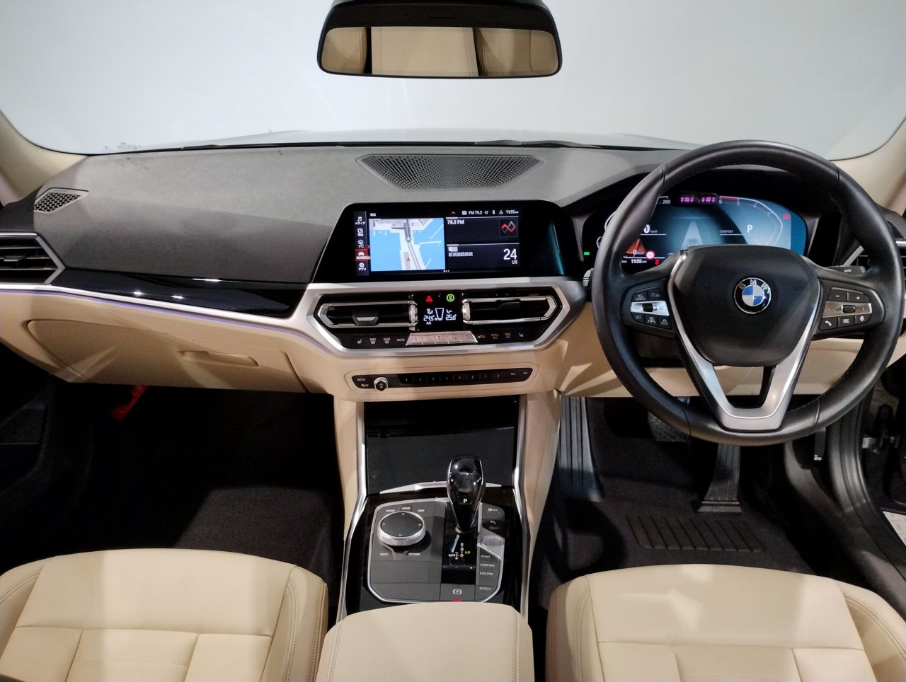 G20 320d xDrive RHD Saloon