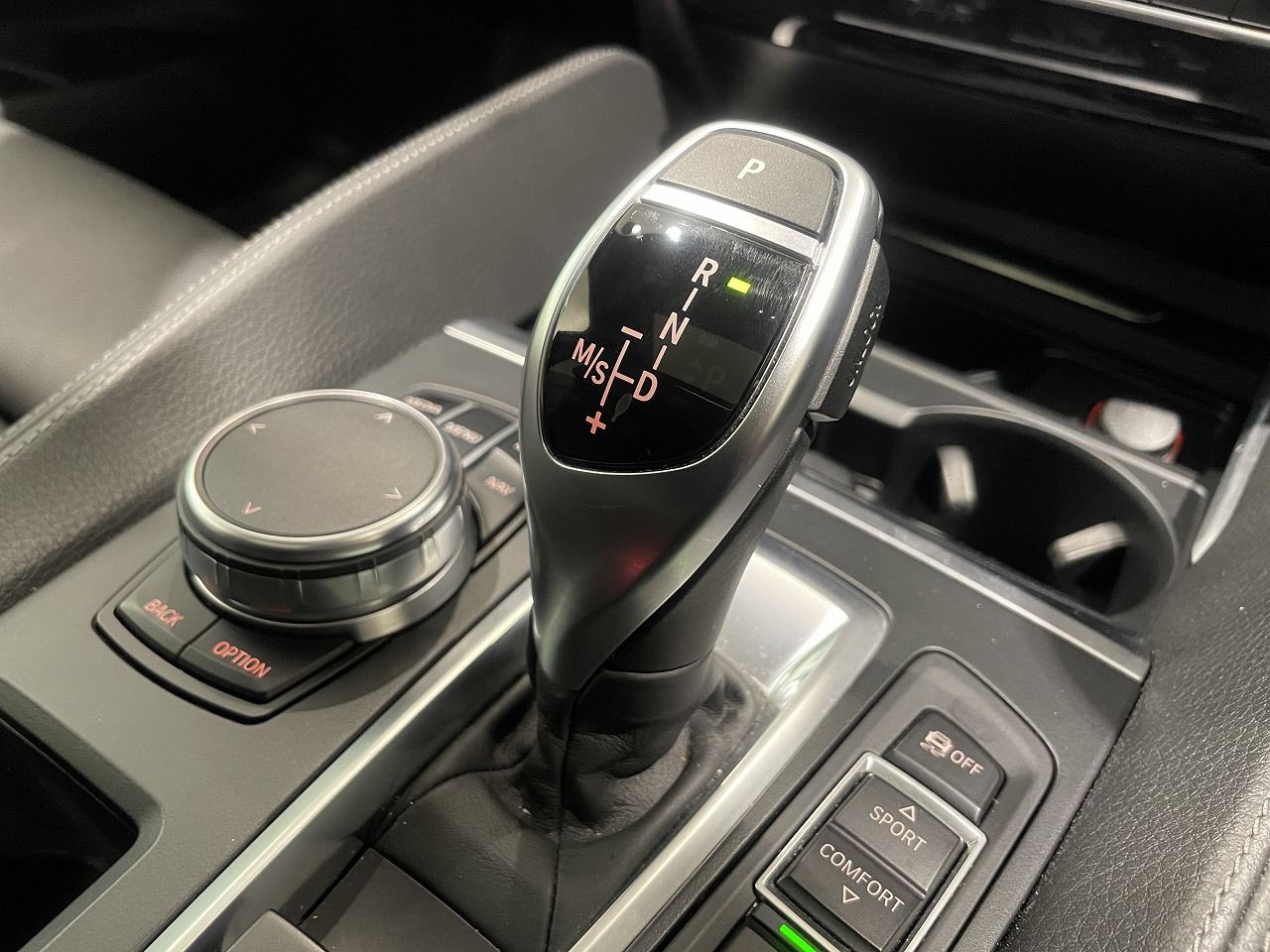 X6 XDRIVE 50I RHD