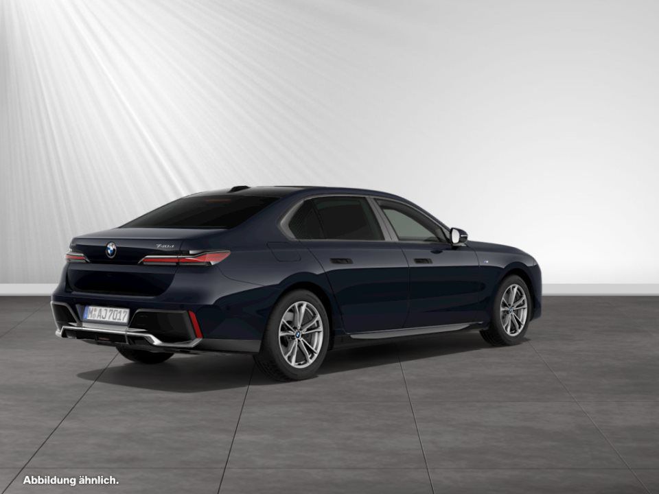 BMW 740