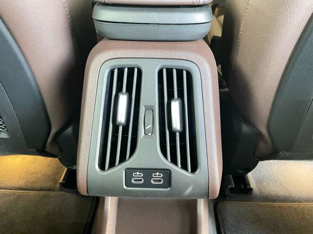 U11 iX1 xDrive30