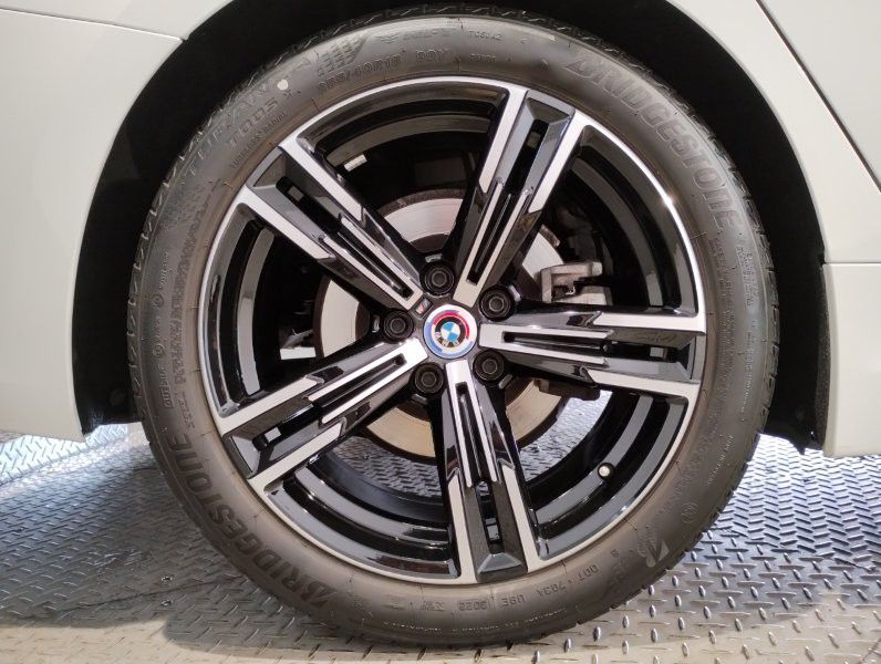 320d xDrive Berline RHD