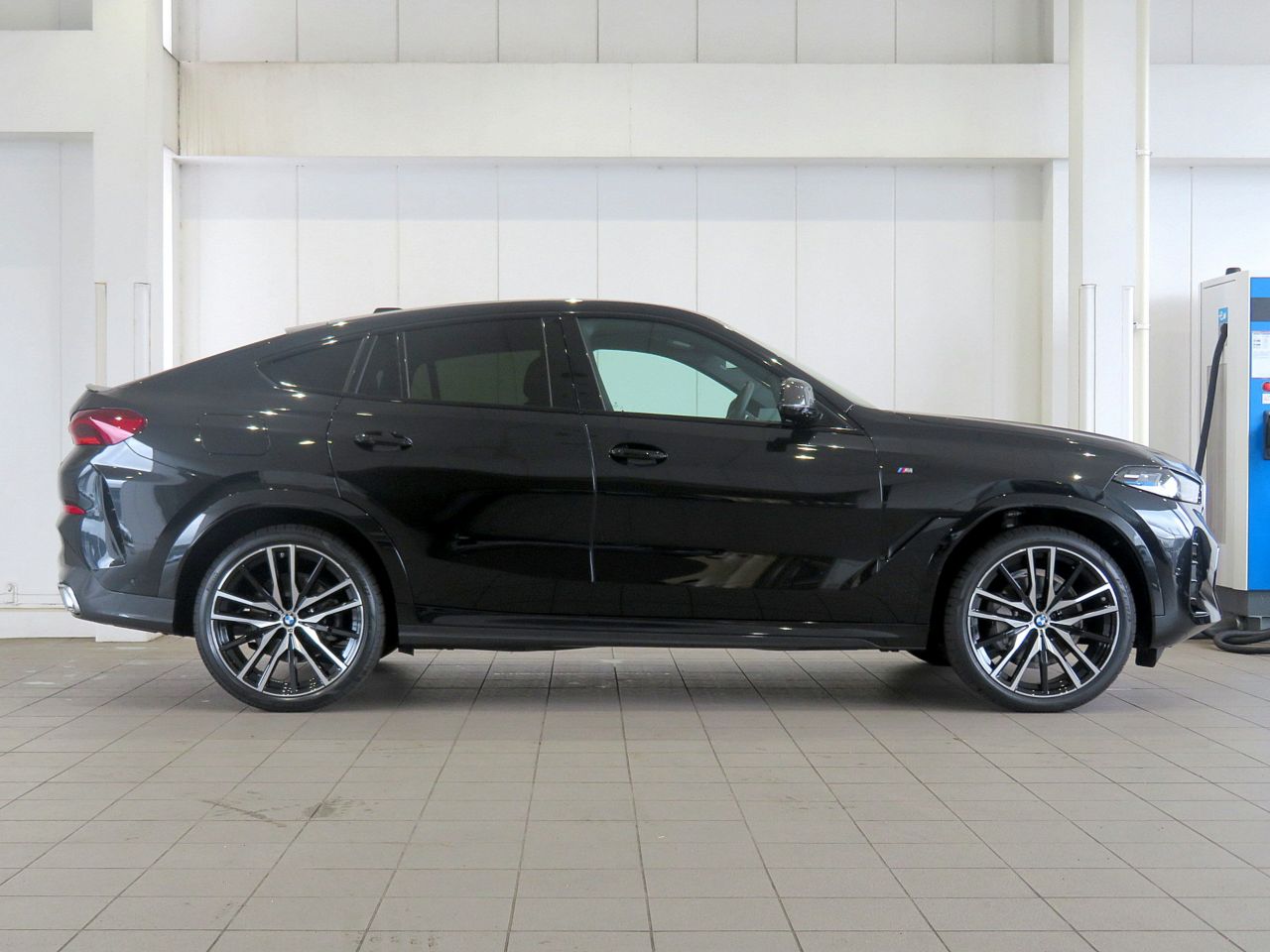 X6 xDrive30d M Sport RHD