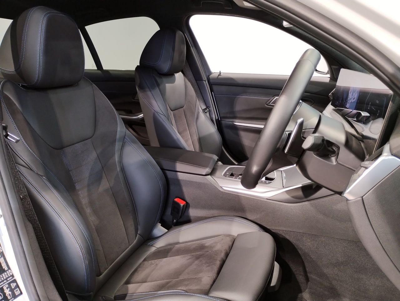 320d xDrive Berline RHD