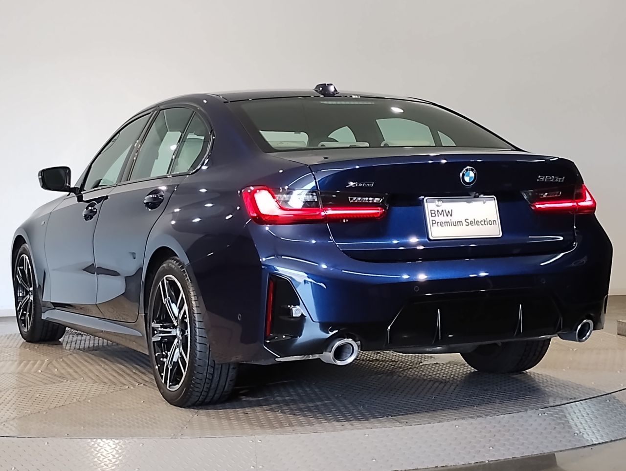 320d xDrive Berline RHD