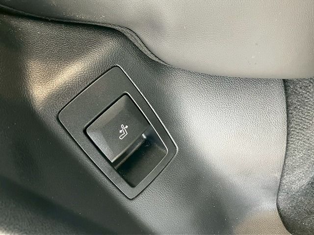 X4 M RHD