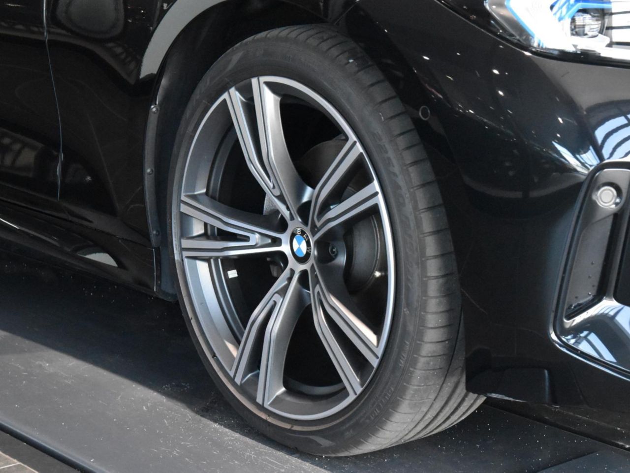 320d xDrive Berline RHD
